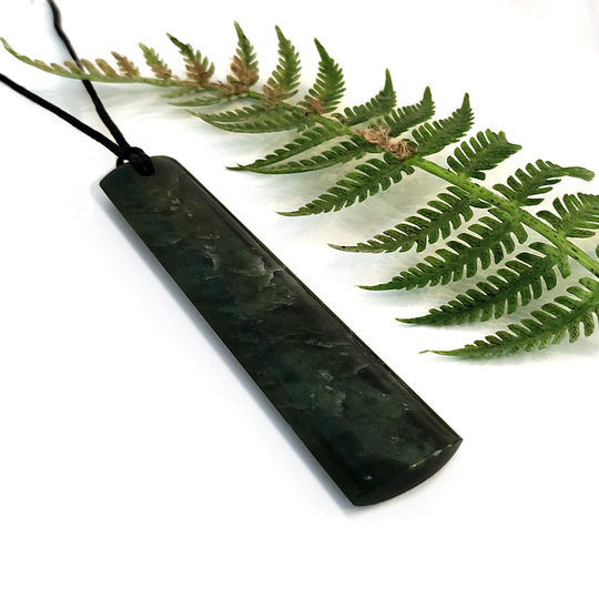 Kawakawa Pounamu Toki Pendant