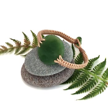 Pounamu Bracelet Disc Beige Cord-jewellery-The Vault