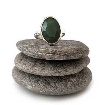 Facet Oval Pounamu Ring Silver-jewellery-The Vault