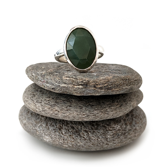 Facet Oval Pounamu Ring Silver