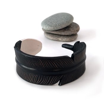 Huia Cuff Large-jewellery-The Vault
