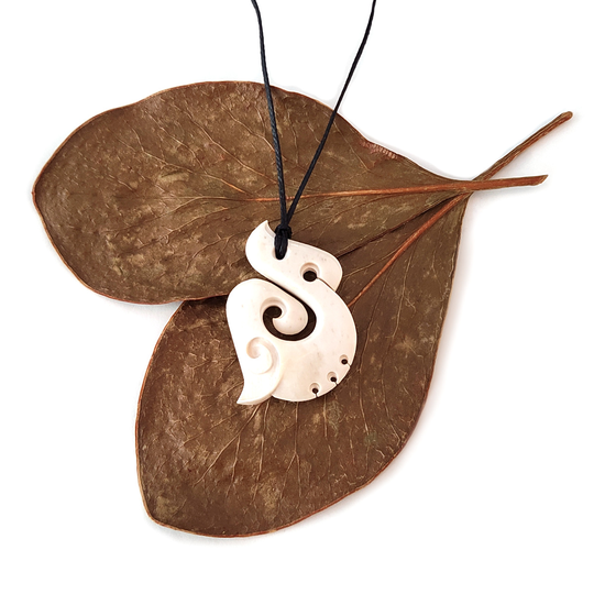 Bone Pendant Hei Matau