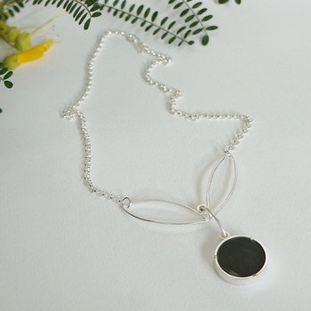 Pounamu Leaf Necklace-jewellery-The Vault