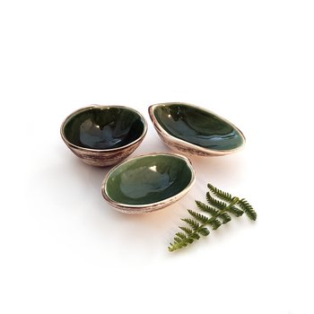 Set of 3 Dipping Shell Bowls Green-artists-and-brands-The Vault