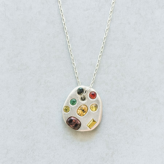 Strange Oval Pendant Sapphire
