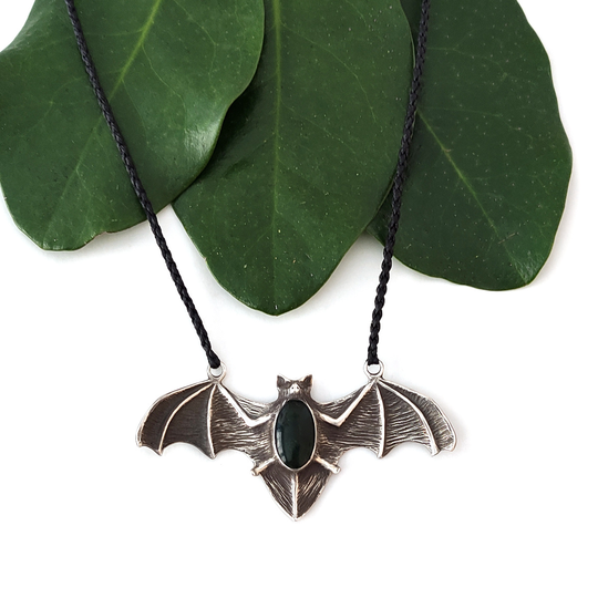Pekakeka Silver Pendant with Pounmau