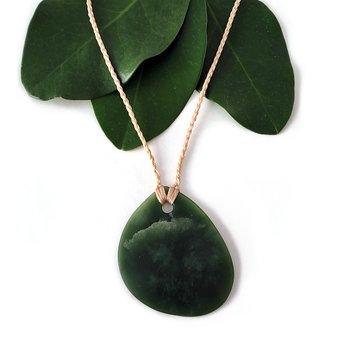 Pounamu Pendant Simple Freeform-jewellery-The Vault