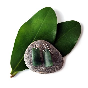 Pounamu Earrings Silver Hooks-jewellery-The Vault