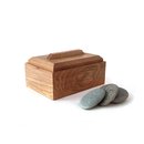 Medium Rimu Taonga Box Oak Insert Lid with Handle