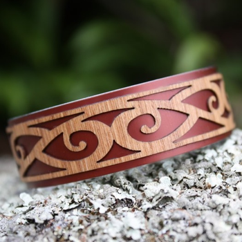 Narrow Veneer Cuff Patiki Russ 