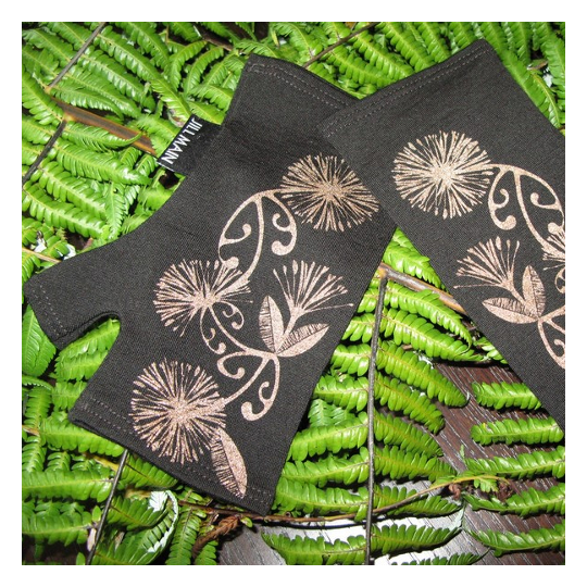 Merino Mitts Short Koru Pohutukawa Black