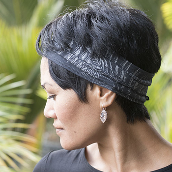 Merino Lady Headover Ponga Lead