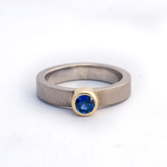 Ring Palladium 18ctYellowGold Sapphire 