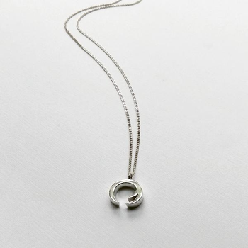 Thorn Circle Necklace Silver