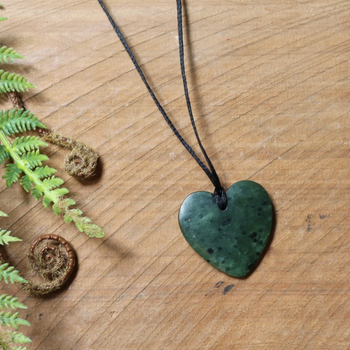 Darren Hill Pounamu Pendant Heart Medium