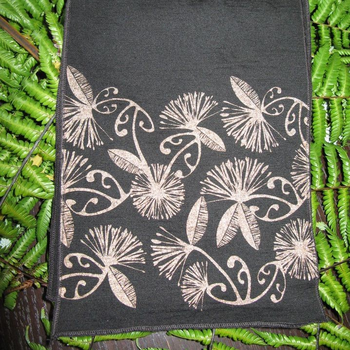Merino Scarf Koru Pohutukawa Black