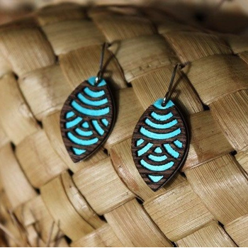 Laser Veneer Earrings Wave Teal 