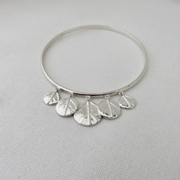 5 Leaf Disk Bangle Silver